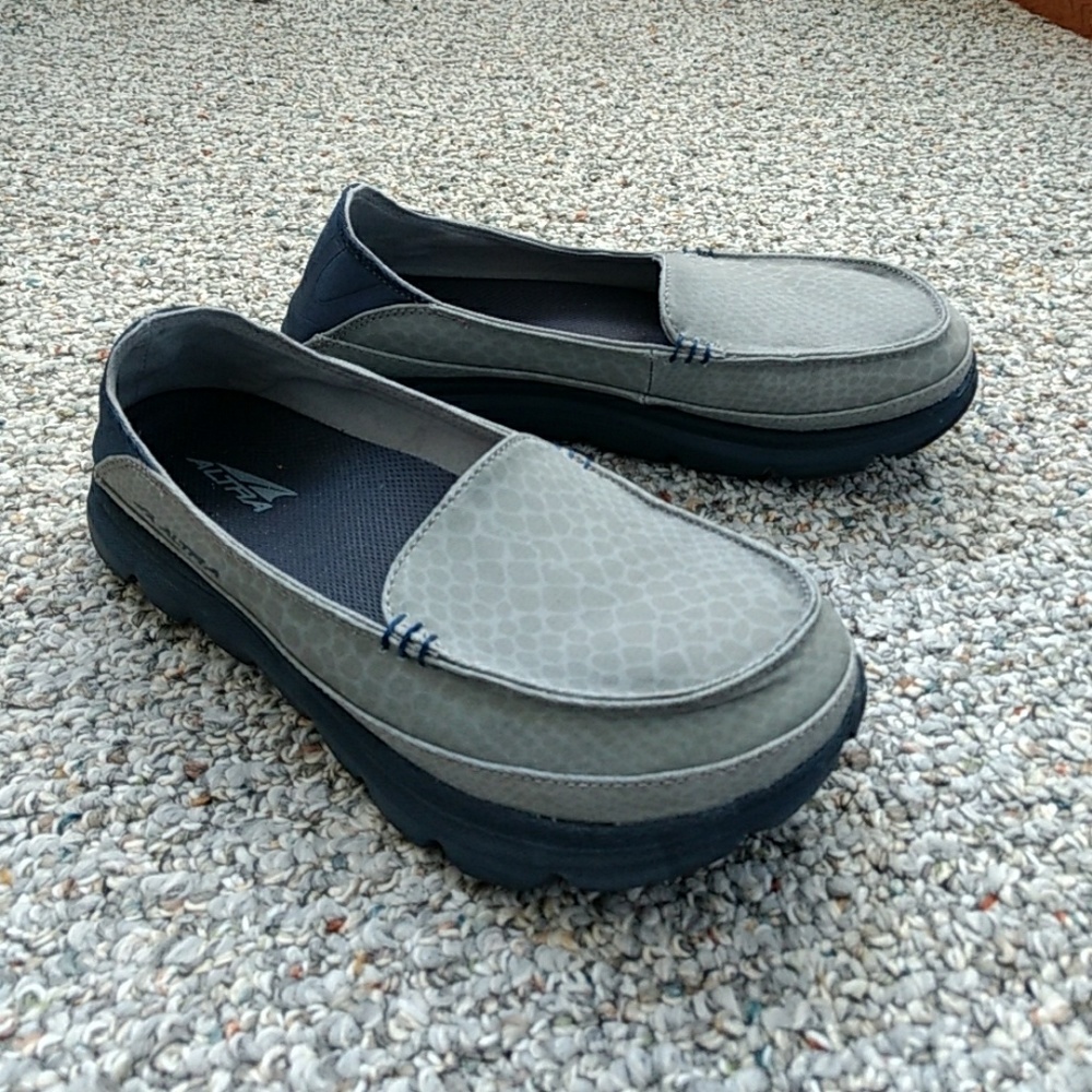 NWOT Altra Women's Casual Shoes